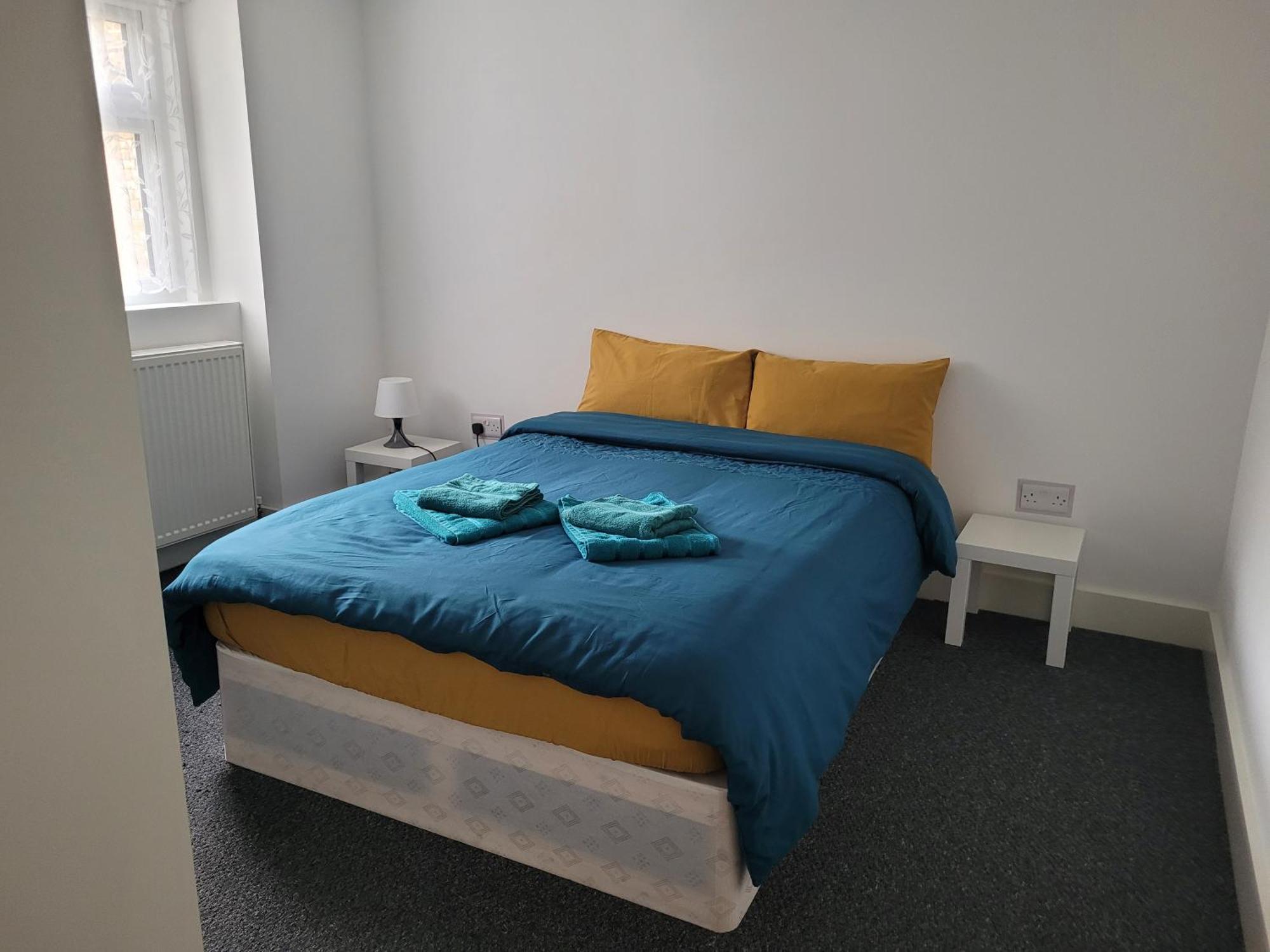 Lovely 2-Bed Fully Refurbished House In London Villa Esterno foto